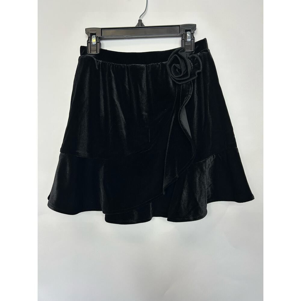 Aqua Girls Black Velvet‎ Rose Skirt Size L